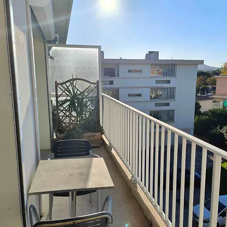 Apartman T3 Sanary Climatise